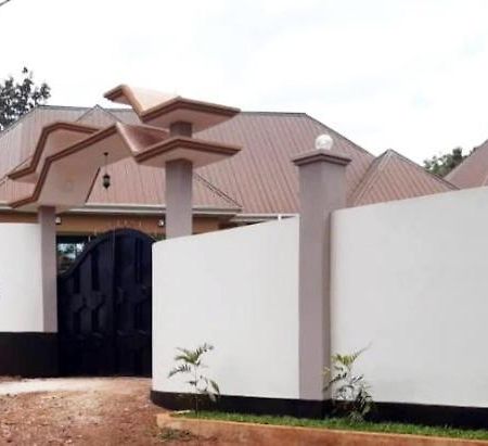 Sumawe Suites Karatu Esterno foto