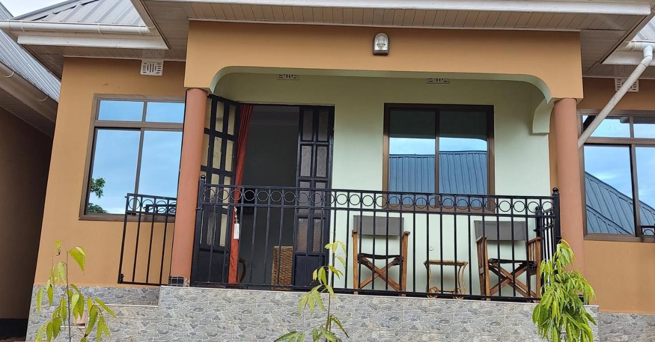 Sumawe Suites Karatu Esterno foto